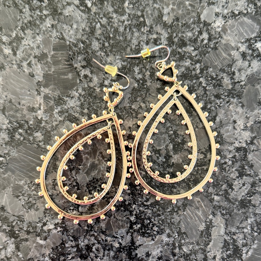 Kendra Scott Gold Teardrop Earrings